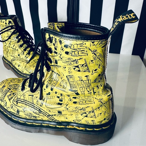 Dr Martens Getta Grip Yellow London Print 10 eyelet Steel Toe Boots - England - Picture 8 of 11
